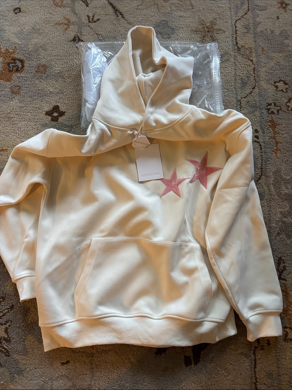 Aelfric Eden Cream Hoodie with Pink Star Appliqués